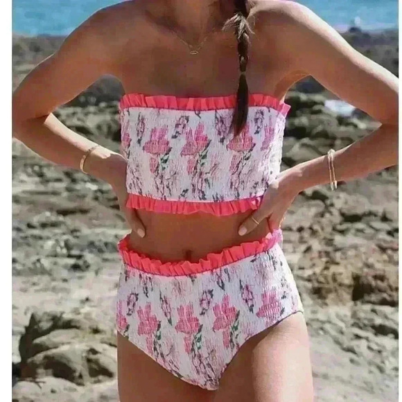 Two piece bathing suit, brand: beachsissi, size small - Picture 3 of 3